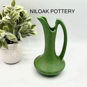Niloak MCM, Rare Pottery Green Matte Bud Vase Pitcher. 1920s-1940s